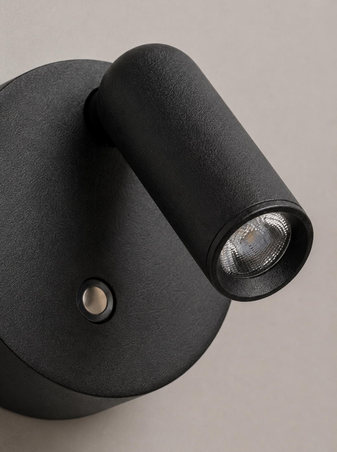 Strakke Oplaadbare WISPO wandlamp met touch dimmer| Zwart