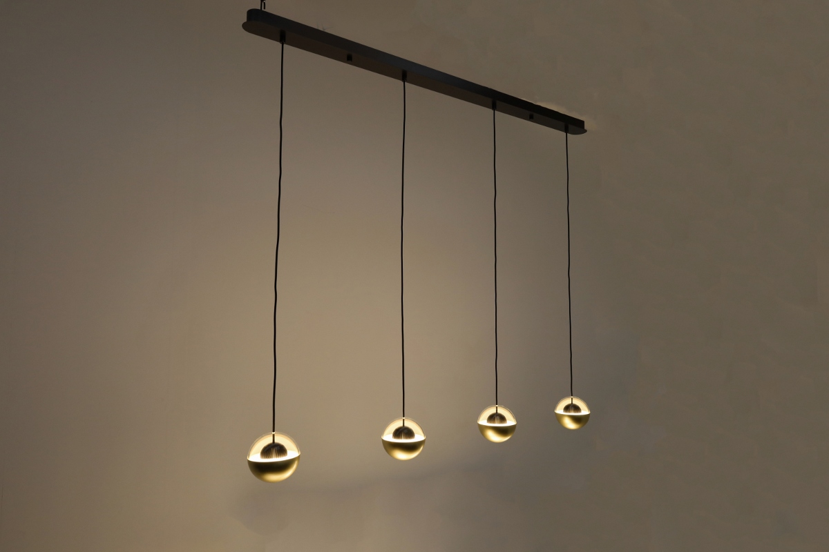 Dynamische hanglamp POKEBALL 4-lichts balk | Goud / Zwart