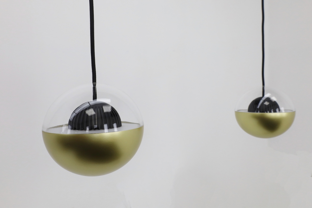Dynamische hanglamp POKEBALL 4-lichts balk | Goud / Zwart
