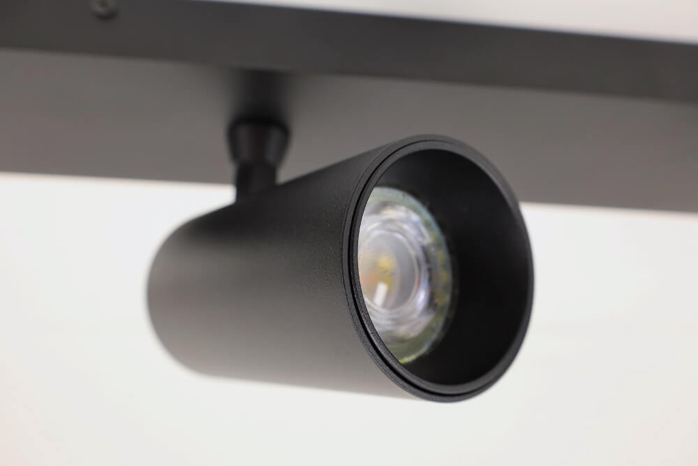 Strakke kantelbare 1-lichts opbouwspot TELESCOPE XL | Zwart