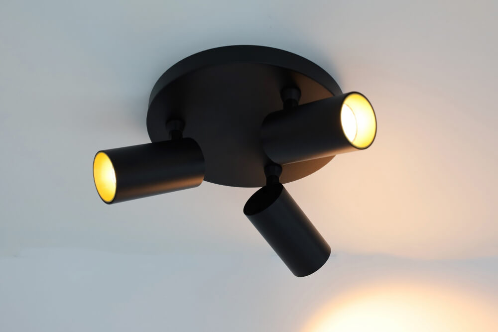 Strakke ronde kantelbare 3-lichts opbouwspot TELESCOPE XL | Zwart / Goud