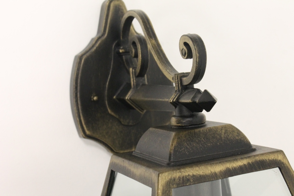 Fraaie nostalgische buitenlamp NICIA hang | Oud goudkleur