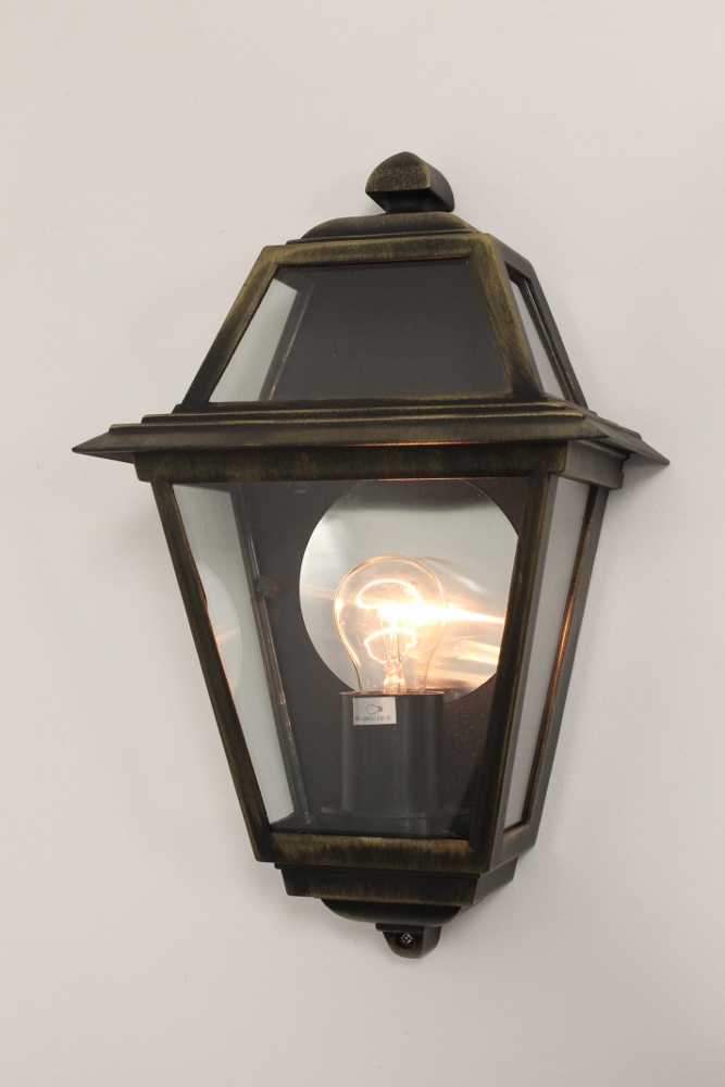 Fraaie nostalgische buitenlamp NICIA wand | Oud goudkleur