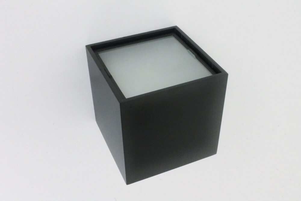 Wandlamp BLOQ A zwart | Diffuus lichtpatroon