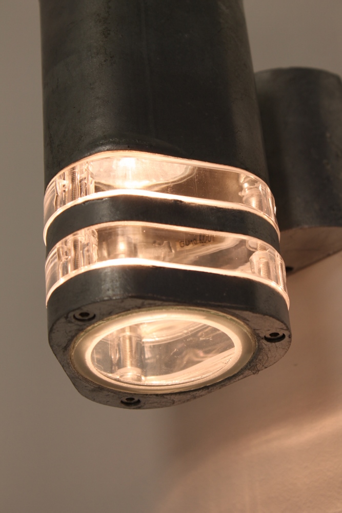 Buitenlamp / Wandlamp Rigina met onderverlichting | Staal dubbel