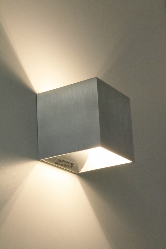 Wandlamp BLOQ B 10 x 10 | Aluminium