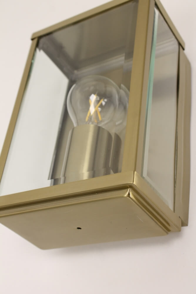Strakke buitenlamp wandlamp HILTON | goud