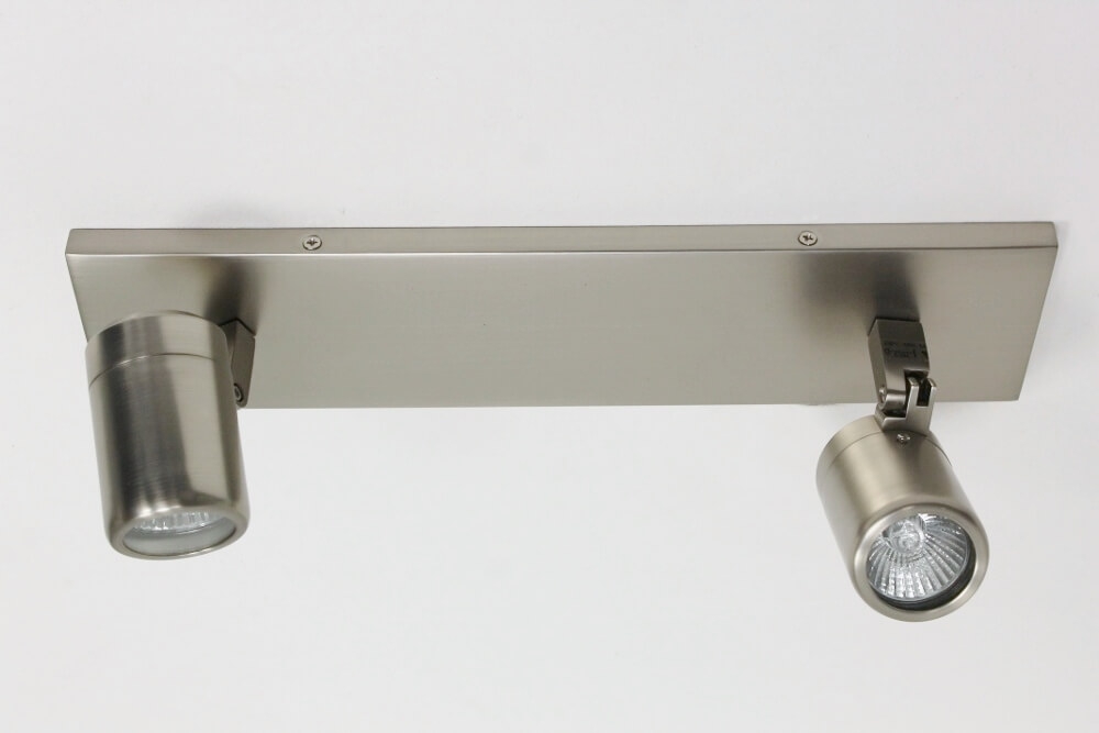 Kantelbare 2-lichts opbouwspot balk DOCCIA IP44 | Staal
