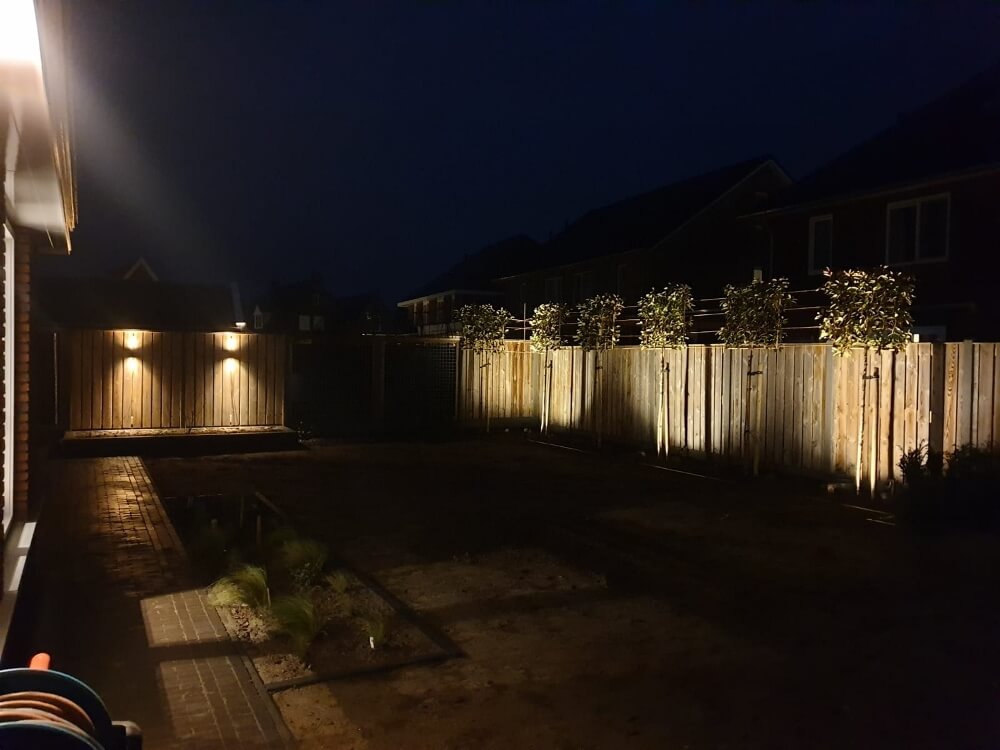 Buitenlamp ZORA LED 2-lichts vierkant met licht-donker sensor | Zwart