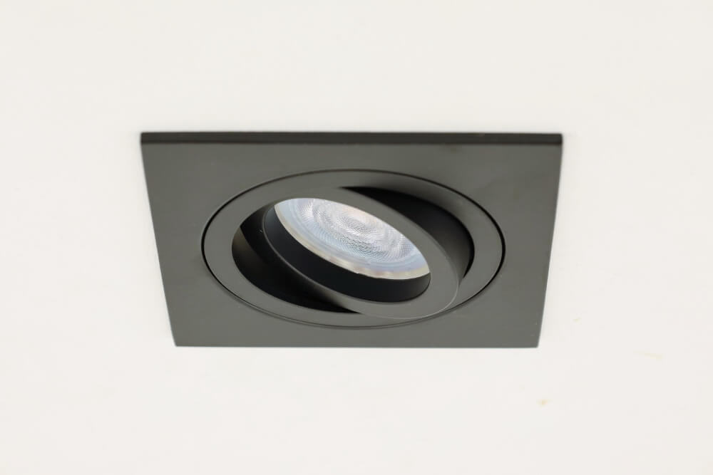 Zwarte inbouwspot vierkant HELIUM | 9,2 cm