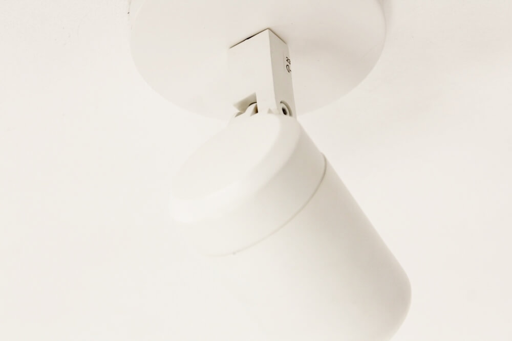 Kantelbare 1-lichts opbouwspot rond DOCCIA IP44 | Wit