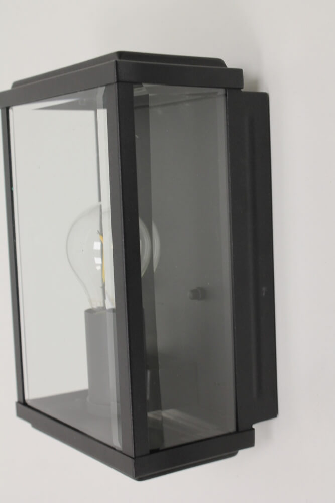 Strakke buitenlamp wandlamp HILTON | zwart
