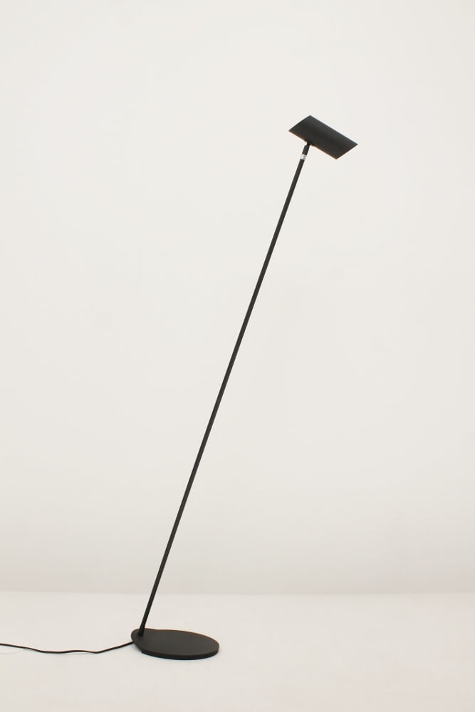 Leuk vormgegeven leeslamp MITCH | Zwart