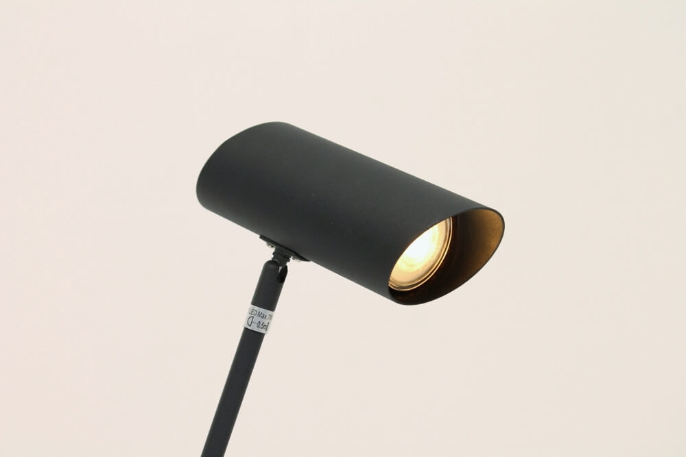 Leuk vormgegeven leeslamp MITCH | Zwart
