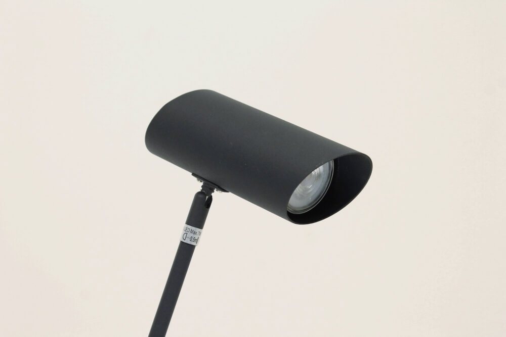Leuk vormgegeven leeslamp MITCH | Zwart