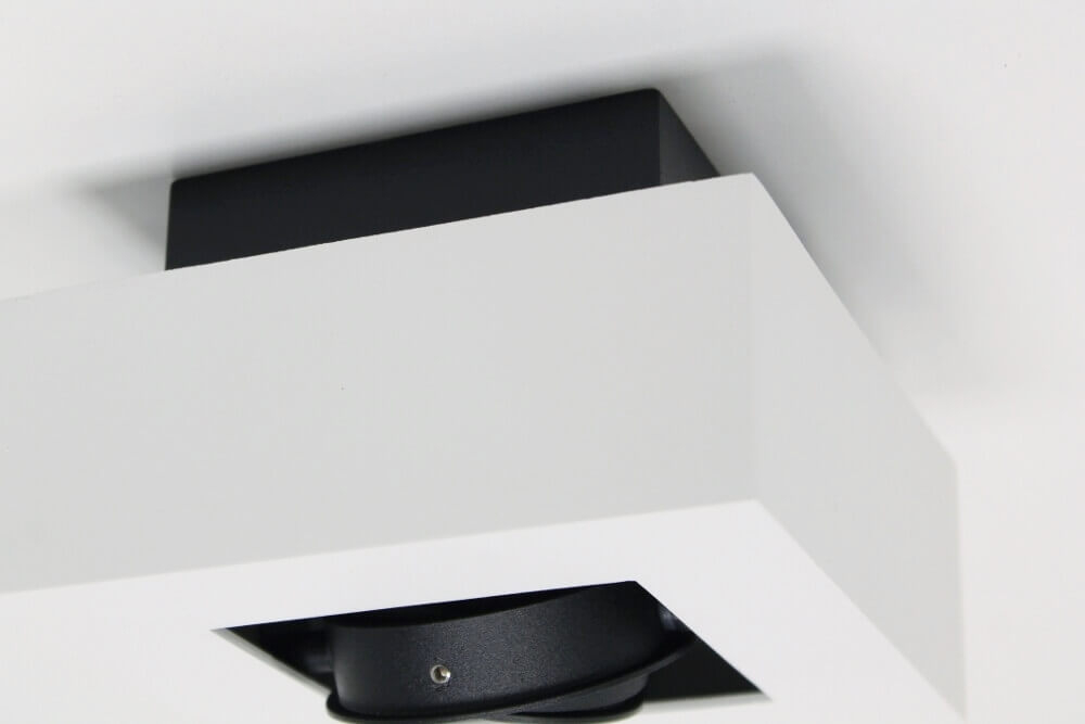 Strakke 1-lichts opbouwspot XANTO | Zwart en wit