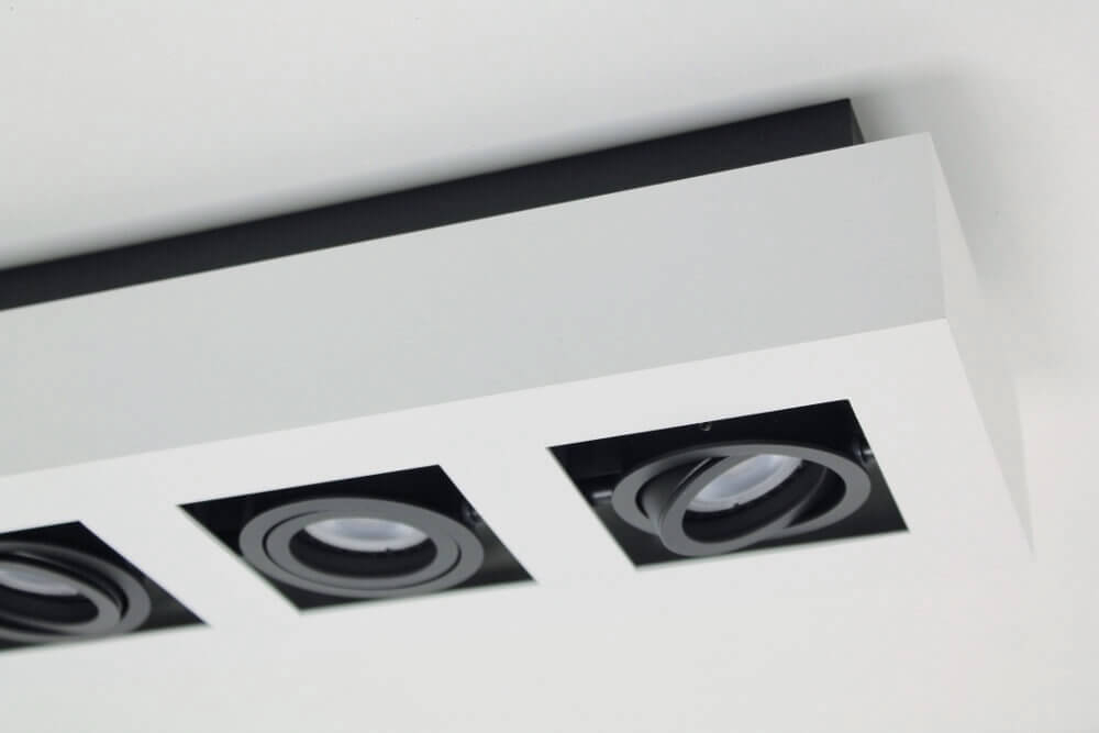 Strakke 3-lichts opbouwspot XANTO | Zwart en wit