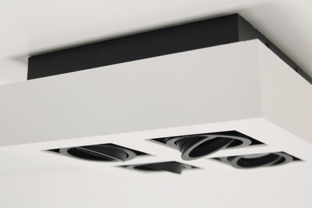 Strakke 4-lichts opbouwspot XANTO | Zwart en wit