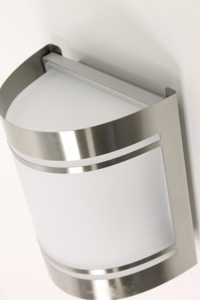 Stalen buitenlamp GIULIO I met mat glas