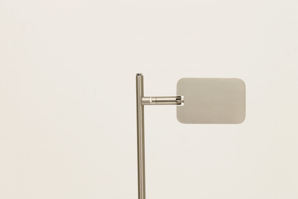 Strakke LED leeslamp PLATE SINGLE met pulsdimmer | Staal