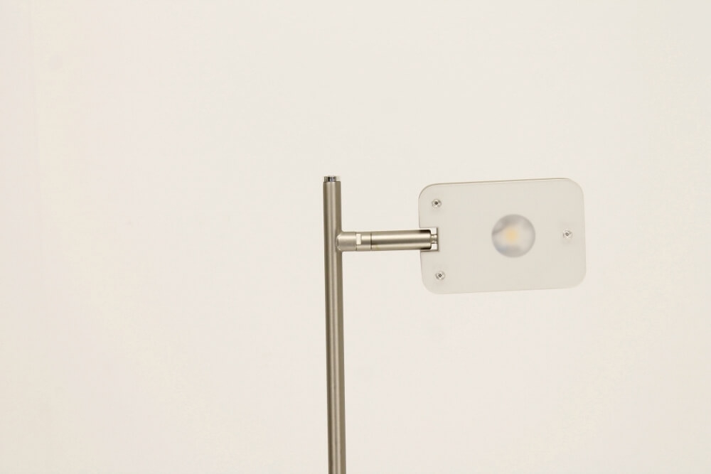 Strakke LED leeslamp PLATE SINGLE met pulsdimmer | Staal