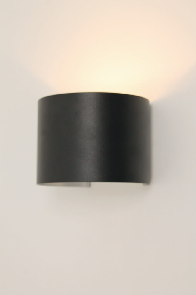 Wandlamp JUDE met verstelbare lichtbundel | Zwart rond