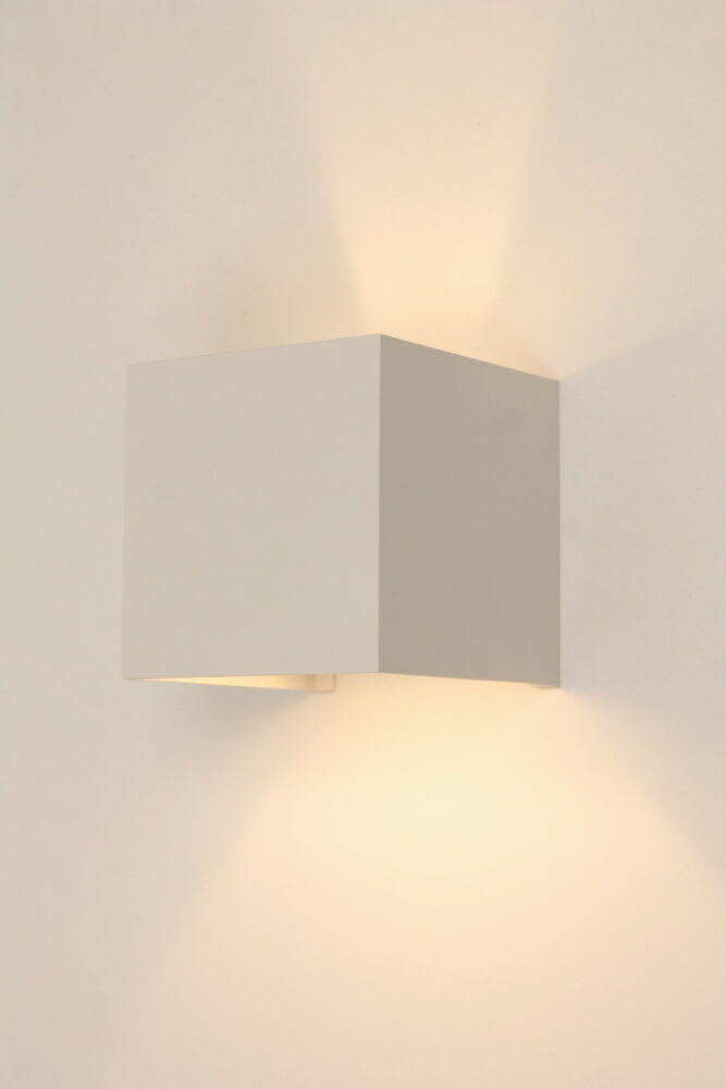 Wandlamp JUDE met verstelbare lichtbundel | Wit vierkant