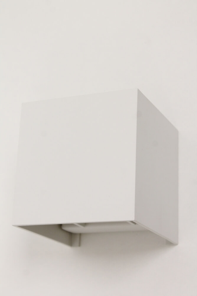 Wandlamp JUDE met verstelbare lichtbundel | Wit vierkant