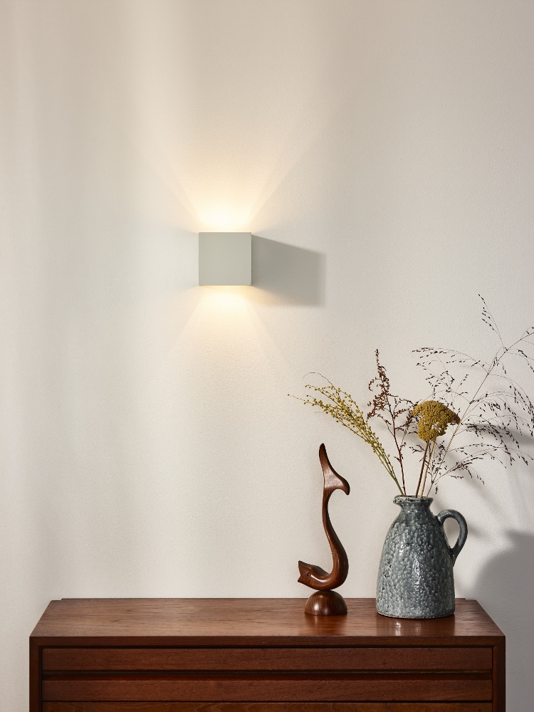 Wandlamp JUDE met verstelbare lichtbundel | Wit vierkant