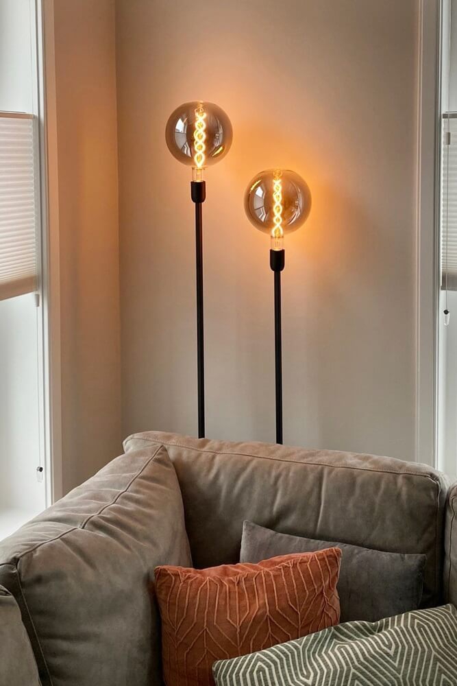 Zwarte vloerlampen TUBE 135 en 155 cm | Inclusief LED GIANT smoke