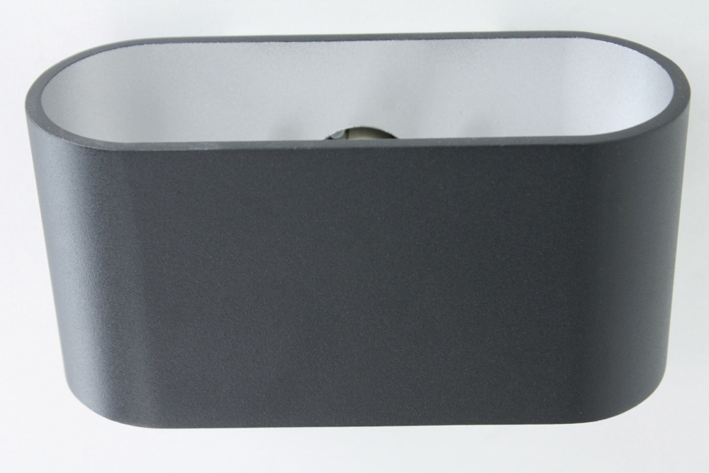 Strakke ovalen wandlamp OVALO 16 cm | Zwart / Zilver