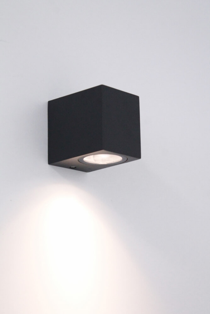 Buitenlamp / Wandlamp ZORA LED 1-lichts vierkant | Zwart