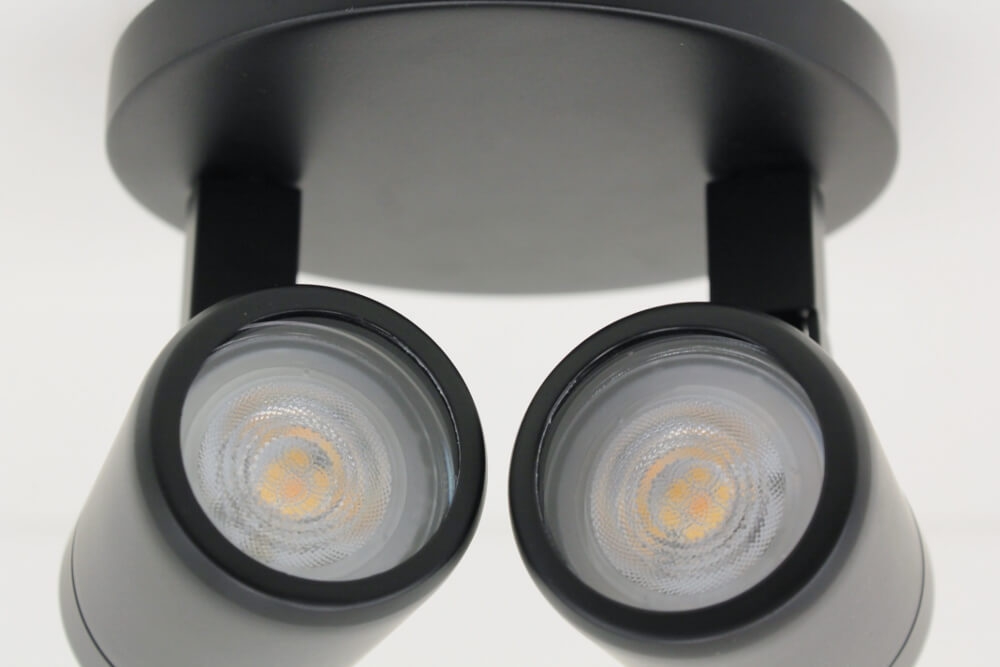 Kantelbare 2-lichts opbouwspot rond DOCCIA IP44 | Zwart