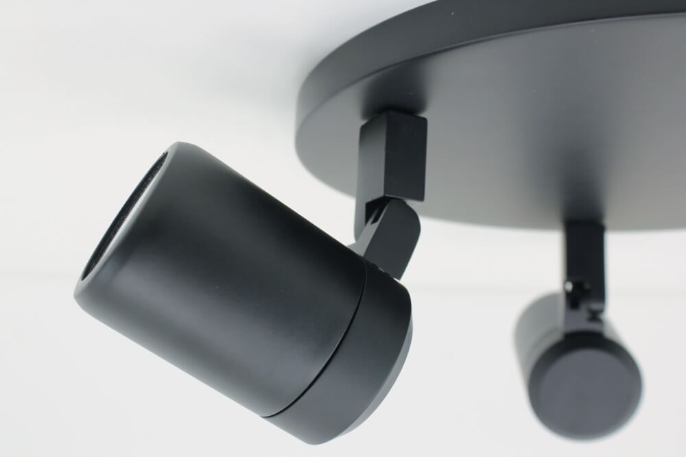Kantelbare 3-lichts opbouwspot rond DOCCIA IP44 | Zwart