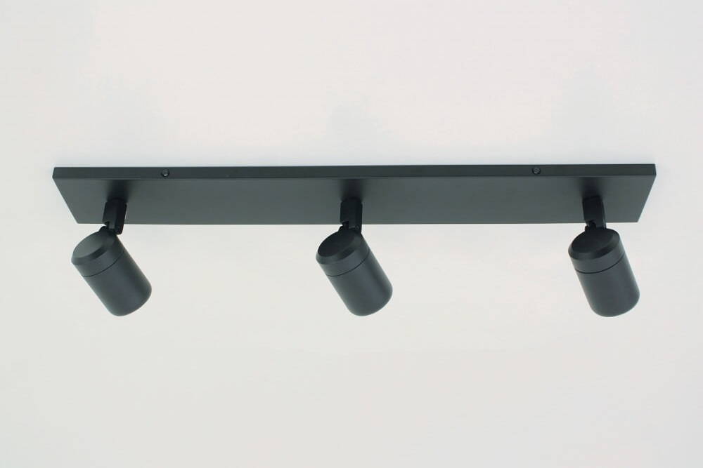Kantelbare 3-lichts opbouwspot balk DOCCIA IP44 | Zwart