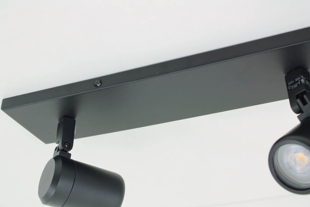 Kantelbare 3-lichts opbouwspot balk DOCCIA IP44 | Zwart