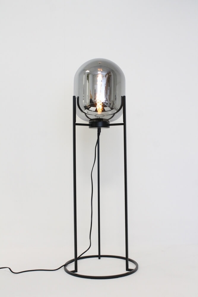Stijlvolle vloerlamp PULPO met metallic smoke glazen stolp