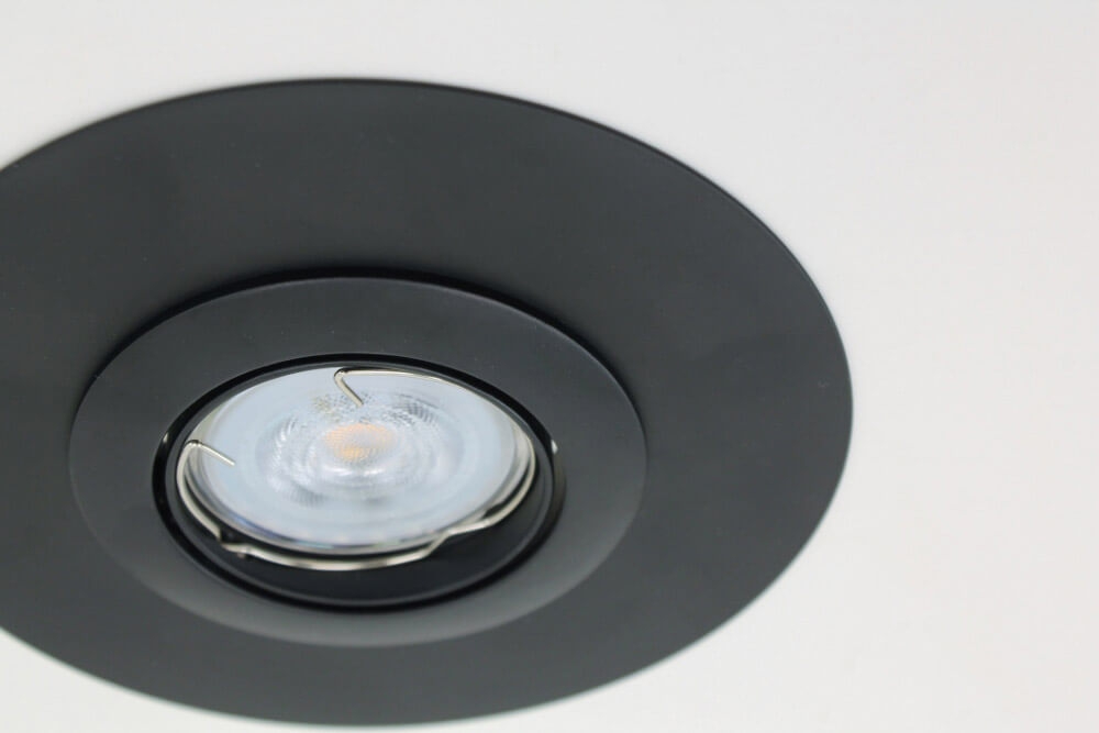 Opvulring zwart | Voor grote gaten in het plafond | Ø 14 cm
