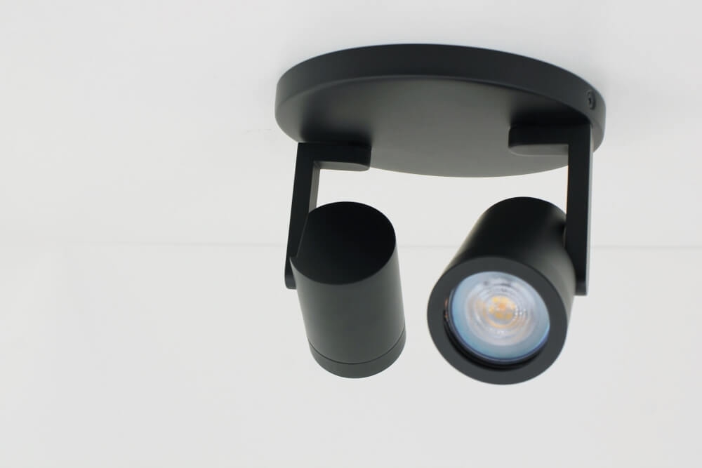 Stijlvolle strakke 2-lichts opbouwspot SCOOP rond | Zwart