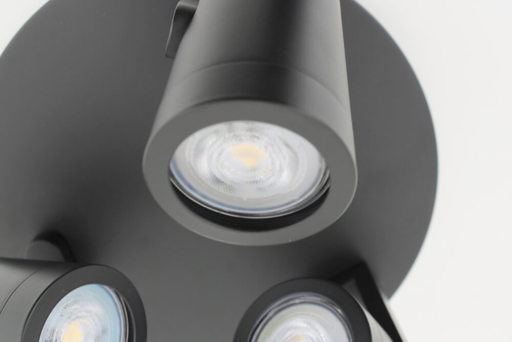 Stijlvolle strakke 3-lichts opbouwspot SCOOP rond | Zwart