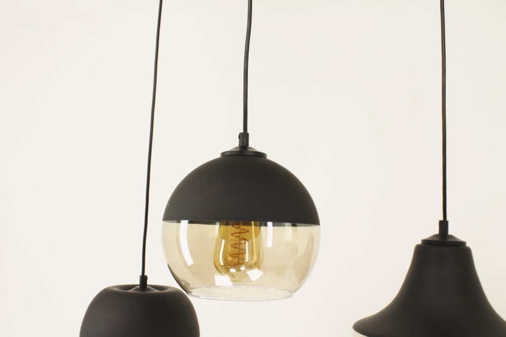 Charmante 6-lichts glazen hanglamp PHILOU zwart / amber fumé | Brede balk 130 cm