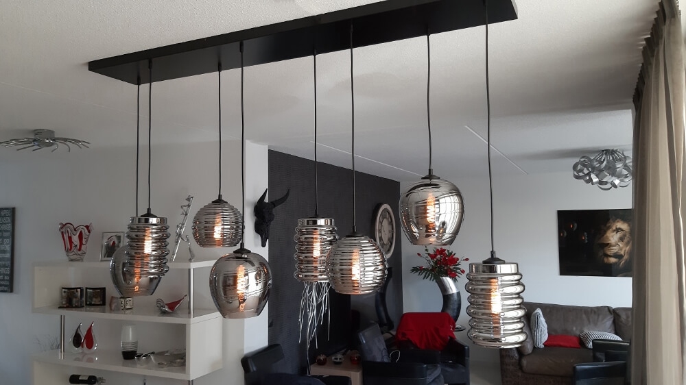 Zwarte hanglamp CLUSTER SMOKE 8-lichts brede balk 160 cm