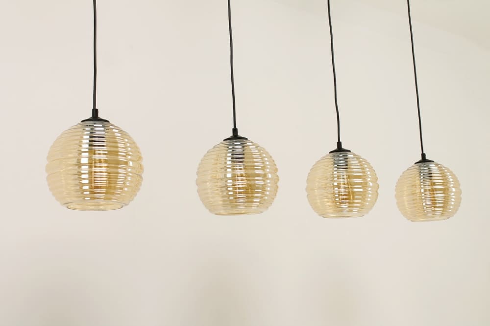 Zwarte hanglamp CLUSTER GOLD 4-lichts balk 130 cm | Bol