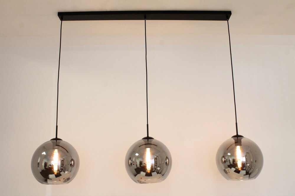 3-lichts hanglamp SACORRO metallic smoke zwart op balk | 3x Ø 30 cm