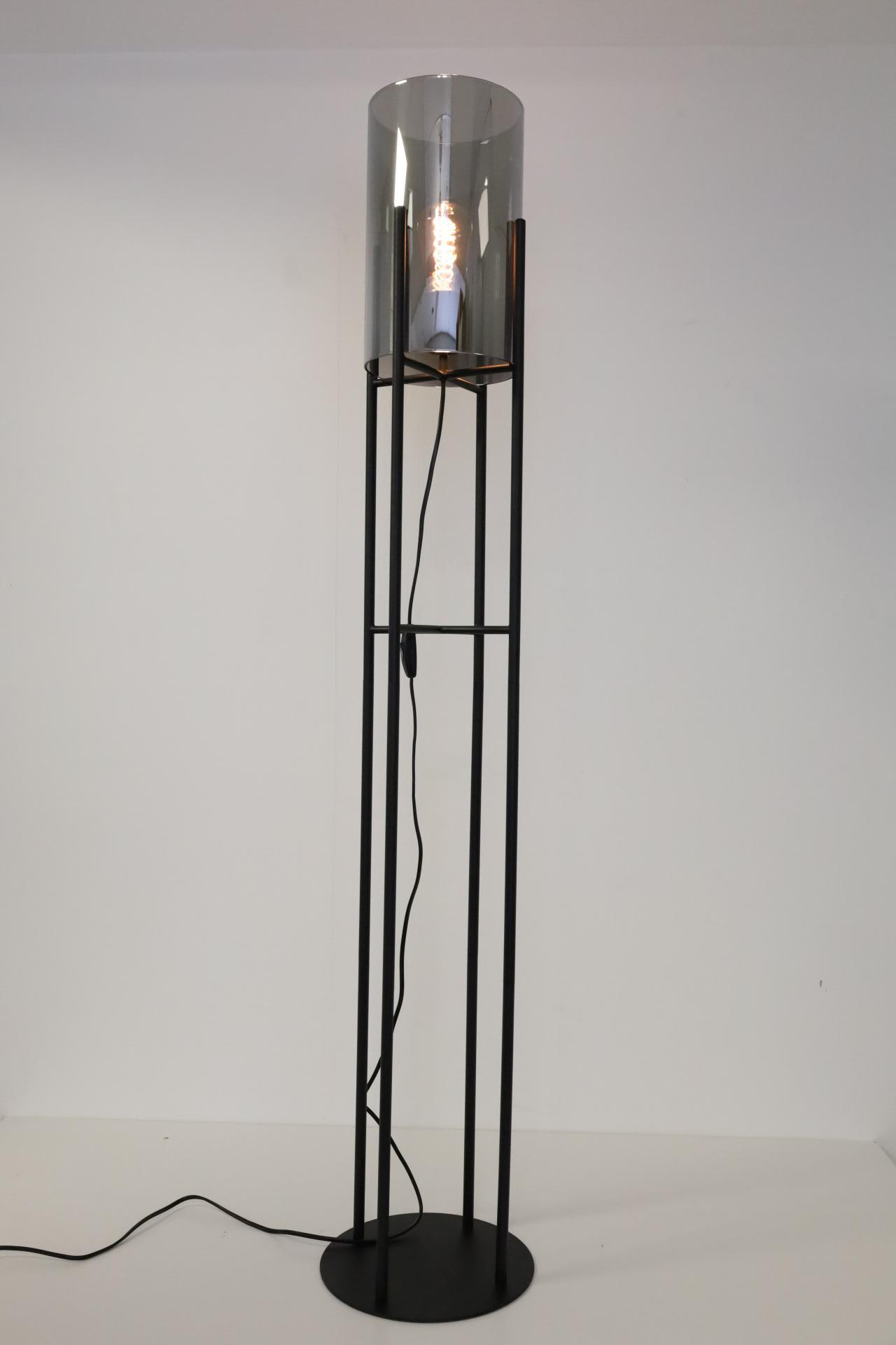 Vloerlamp TRENTO Ø 25 cm | Metalen frame | Zwart/Smoke