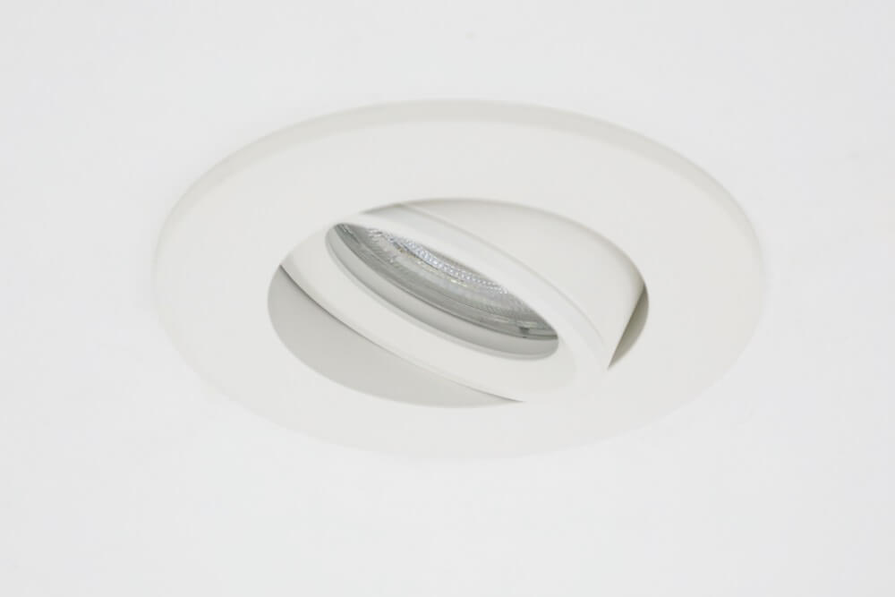 Witte inbouwspot rond SMOOTHY kantelbaar | 9,2 cm