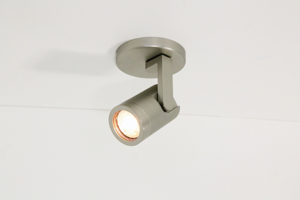 Stijlvolle strakke 1-lichts opbouwspot SCOOP rond | Staal