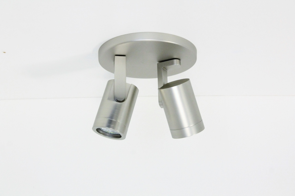 Stijlvolle strakke 2-lichts opbouwspot SCOOP rond | Staal