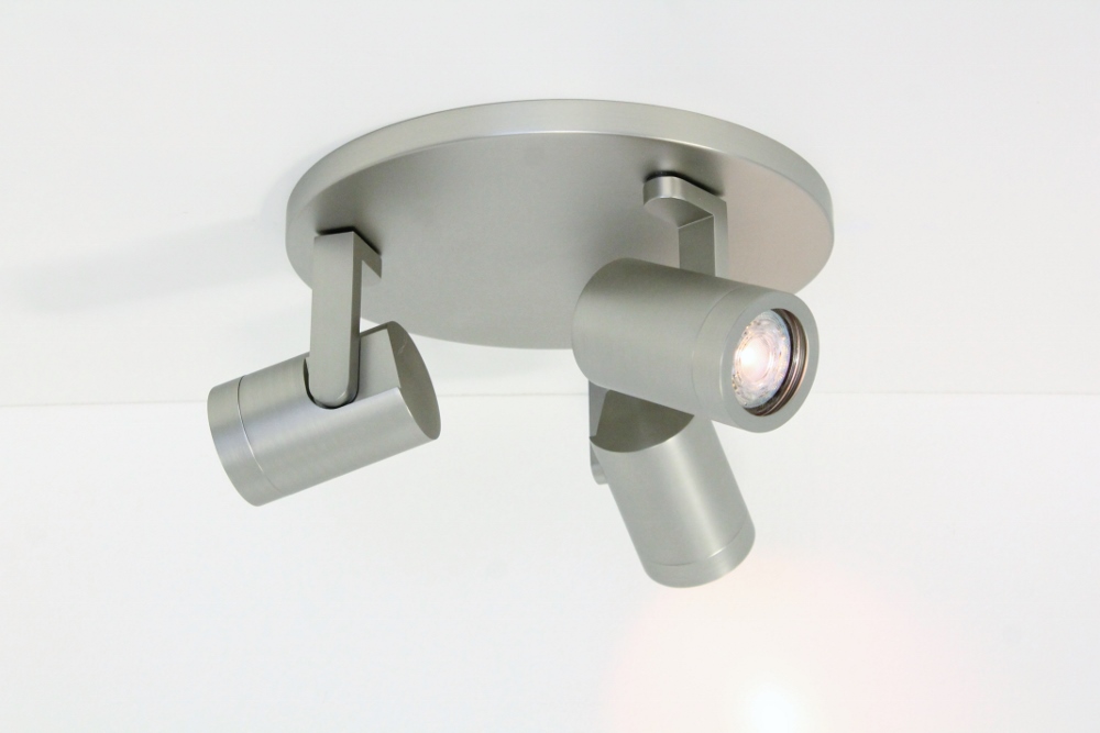 Stijlvolle strakke 3-lichts opbouwspot SCOOP rond | Staal