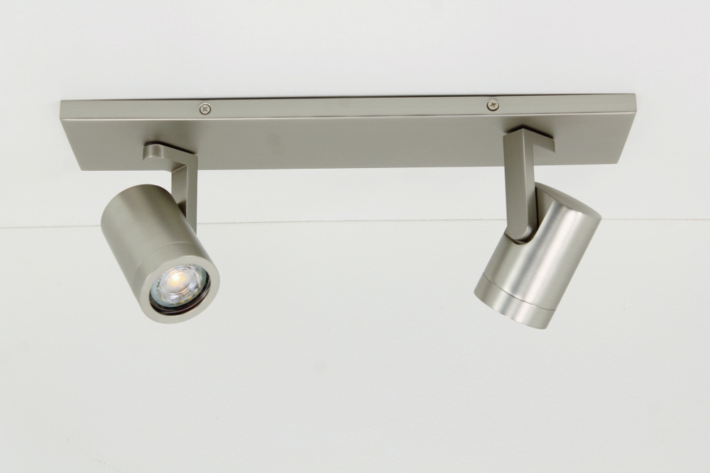 Stijlvolle strakke 2-lichts opbouwspot SCOOP balk | Staal